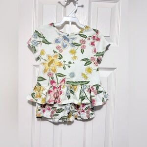 2pc Old Navy Floral Patterned Peplum-Hem Top w/ Matching Shorts/Size: 3T/4T
